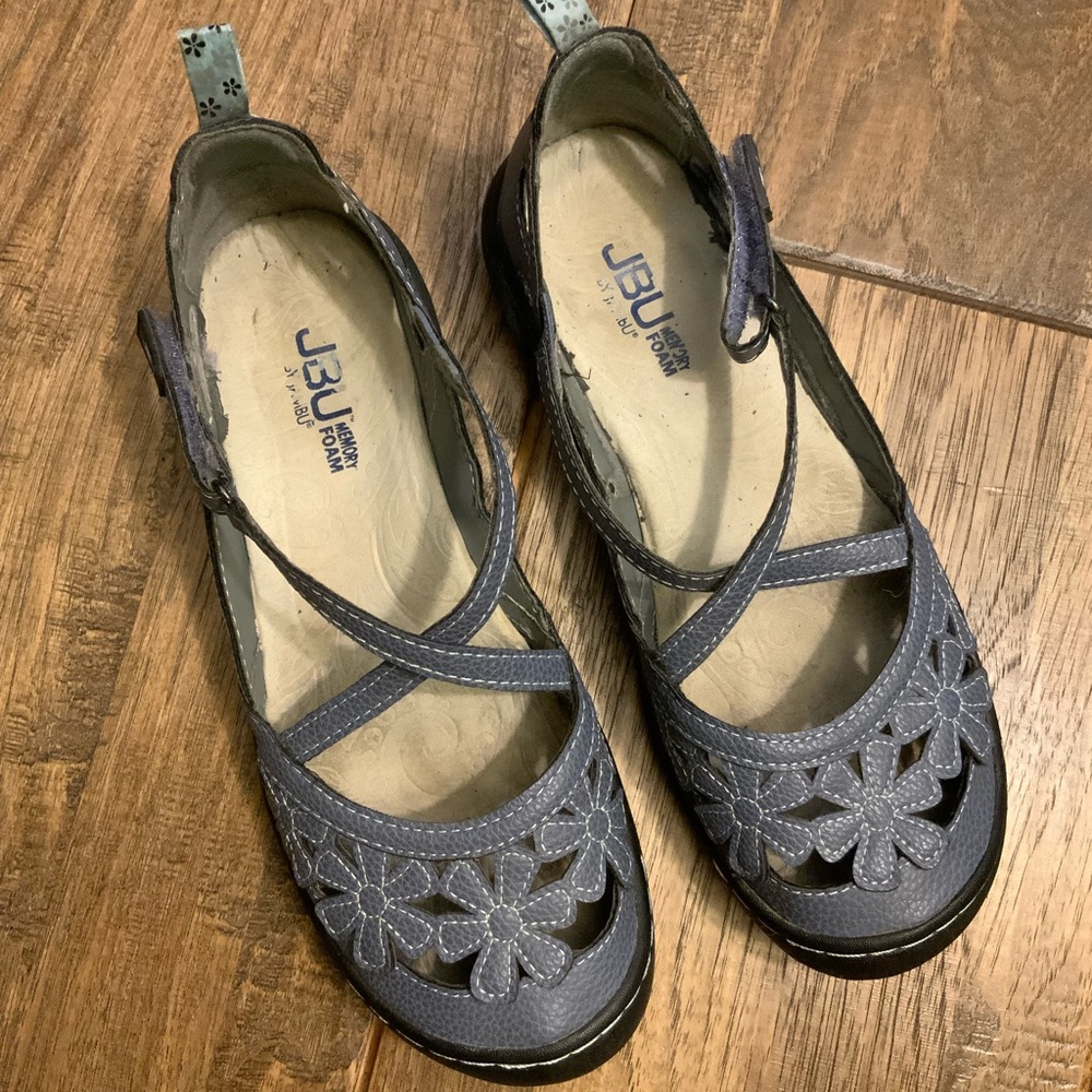 Jbu Memory Foam Flats. Size 7.5 - image 1